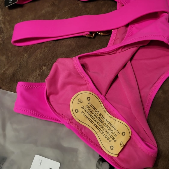 Sexy one piece Swimsuit - Picture 13 of 13